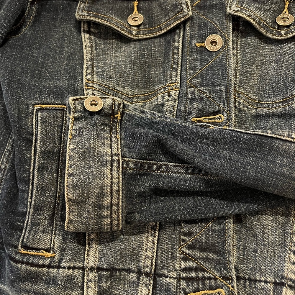 Vince Camuto jean jacket - Picture 2 of 4